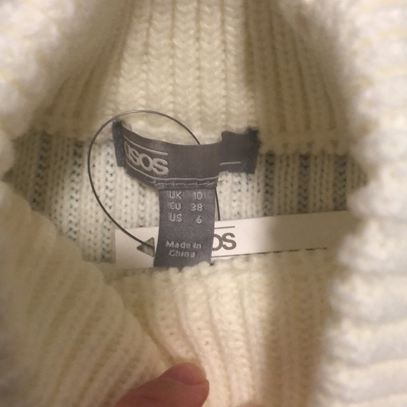 Balloon Sleeve Turtleneck Jumper - Picture 3 of 3